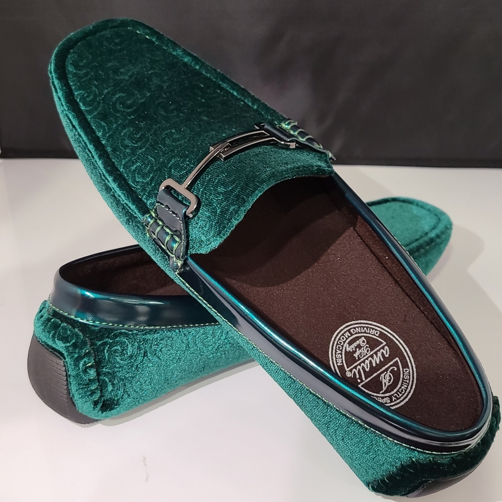 Men's Emerald Green Amali Dress Shoes. Size 9.5M